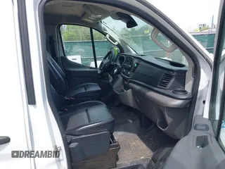 2021 Ford Transit Cargo z VIN 1FTBR1Y89MKA66720, wystawiony jako IAAI lot #42064777 z przebiegiem 112 171 mil mil oraz . Historia ofert i sprzedaży dostępna na DreamBid. Obrazek 5.