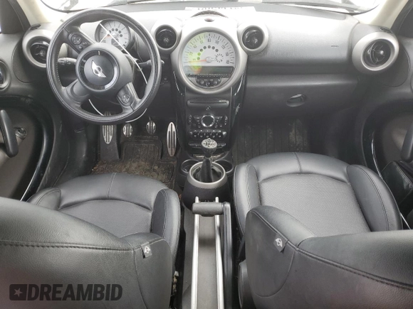 2012 MINI Countryman S with VIN WMWZC5C58CWM13141, listed as a Copart auction lot 48894185 with 128,291 mi miles and Salvage Title. Bid and sale history available at DreamBid. Image 8.