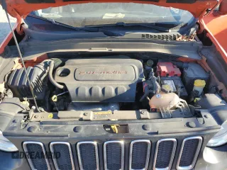 2018 Jeep Renegade Sport with VIN ZACCJBAB2JPJ31557, listed as a Copart auction lot 43350945 with 222,723 mi miles and Salvage Title. Bid and sale history available at DreamBid. Image 12.