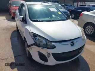2012 Mazda Mazda2 Sport with VIN JM1DE1KY7C0140773, listed as a IAAI auction lot 41956594 with 188,924 mi miles. Bid and sale history available at carsss.com. Image 6.