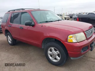 2005 Ford Explorer XLT z VIN 1FMZU63K85UA52080, wystawiony jako IAAI lot #41584251 z przebiegiem 216 813 mil mil oraz . Historia ofert i sprzedaży dostępna na DreamBid. Obrazek 1.