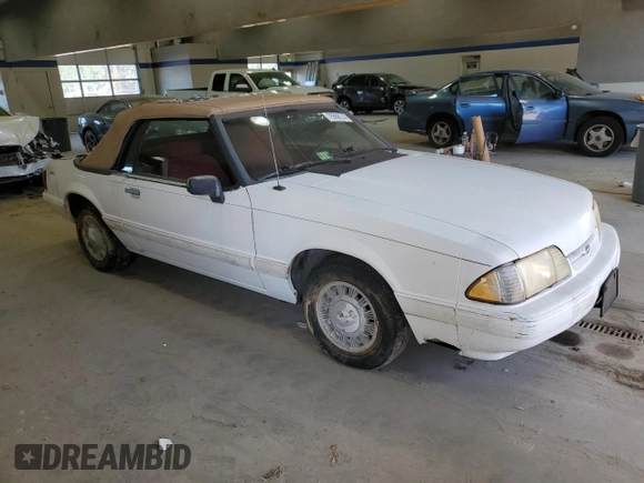 1993 Ford Mustang с VIN 1FACP44M2PF125589, выставлен на аукционе Copart как лот 75556214 с пробегом 46 567 миль миль и Чистый • Clean title. История ставок и продаж доступна на DreamBid. Изображение 4.