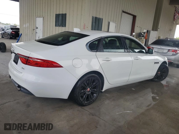 2017 Jaguar XF 35t Premium with VIN SAJBD4BV4HCY44941, listed as a Copart auction lot 62869184 with 65,914 mi miles and Salvage Title. Bid and sale history available at carsss.com. Image 3.