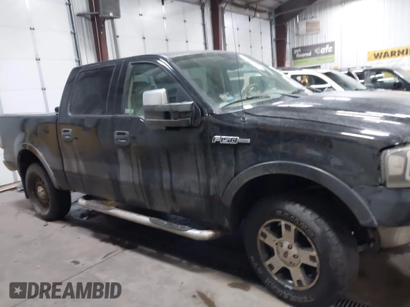 2004 Ford F-150 XLT with VIN 1FTPW14584KB43877, listed as a IAAI auction lot 41092424 with 237,990 mi miles. Bid and sale history available at carsss.com. Image 14.