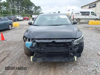 2025 Nissan Sentra SR with VIN 3N1AB8DV9SY292455, listed as a IAAI auction lot 42118993 with 4,022 mi miles and . Bid and sale history available at DreamBid. Image 13.