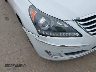 2013 Hyundai Equus Signature with VIN KMHGH4JH1DU063881, listed as a IAAI auction lot 41607502 with 96,123 mi miles and . Bid and sale history available at DreamBid. Image 6.