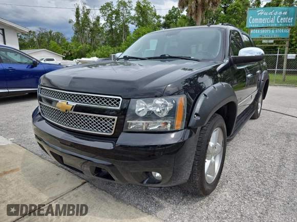 2013 Chevrolet Avalanche LTZ z VIN 3GNTKGE77DG250771, wystawiony jako Copart lot #59786255 z przebiegiem 150 363 mil mil oraz Czysty tytuł • Clean title. Historia ofert i sprzedaży dostępna na DreamBid. Obrazek 2.