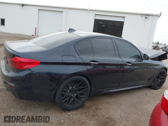 2018 BMW 5 Series M550i xDrive с VIN WBAJB9C53JB286746, выставлен на аукционе IAAI как лот 42303002 с пробегом 81 039 миль миль и . История ставок и продаж доступна на DreamBid. Изображение 14.