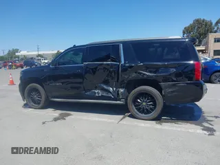 2017 Chevrolet Suburban LT z VIN 1GNSKHKC9HR234340, wystawiony jako IAAI lot #42327787 z przebiegiem 79 013 mil mil oraz . Historia ofert i sprzedaży dostępna na DreamBid. Obrazek 14.