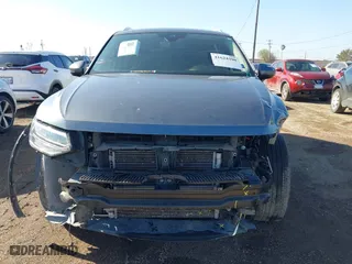 2022 Volkswagen Tiguan SE with VIN 3VV3B7AX0NM108653, listed as a IAAI auction lot 41624390 with 37,078 mi miles. Bid and sale history available at carsss.com. Image 13.