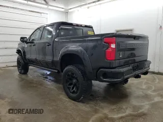2020 Chevrolet Silverado 1500 LTZ with VIN 1GCUYGEL2LZ104009, listed as a Copart auction lot 68456944 with 39,001 mi miles and Salvage Title. Bid and sale history available at DreamBid. Image 2.