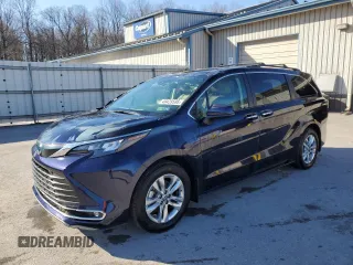 2024 Toyota Sienna XLE with VIN 5TDJSKFC6RS109729, listed as a Copart auction lot 49429595 with 17,404 mi miles and Salvage Title. Bid and sale history available at DreamBid. Image 1.
