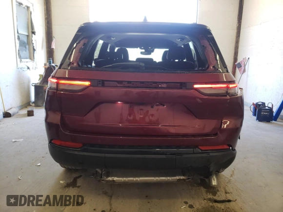 2023 Jeep Grand Cherokee Laredo with VIN 1C4RJGAG4PC595307, listed as a Copart auction lot 70493813 with 11,792 mi miles and Clean title. Bid and sale history available at DreamBid. Image 6.