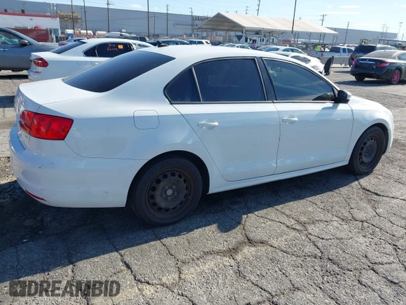 2014 Volkswagen Jetta SE с VIN 3VWD17AJ8EM284395, выставлен на аукционе IAAI как лот 42686750 с пробегом 183 600 миль миль и . История ставок и продаж доступна на DreamBid. Изображение 4.