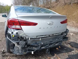2019 Hyundai Elantra Preferred with VIN KMHD84LF5KU786841, listed as a IAAI auction lot 41988656 with 41,580 mi miles. Bid and sale history available at carsss.com. Image 6.
