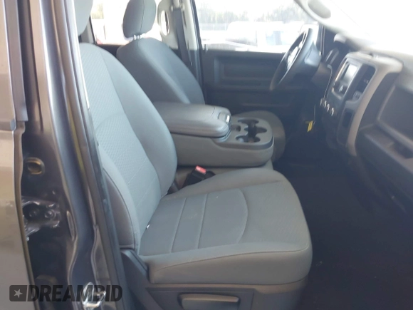 2018 Ram 1500 Tradesman z VIN 1C6RR6FT3JS244868, wystawiony jako IAAI lot #42310301 z przebiegiem 115 764 mil mil oraz . Historia ofert i sprzedaży dostępna na DreamBid. Obrazek 5.