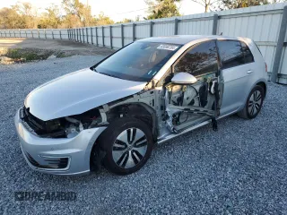 2019 Volkswagen Golf SEL Premium z VIN WVWPR7AU1KW907824, wystawiony jako Copart lot #83058704 z przebiegiem 23 688 mil mil oraz Szkoda całkowita • Salvage title. Historia ofert i sprzedaży dostępna na DreamBid. Obrazek 1.