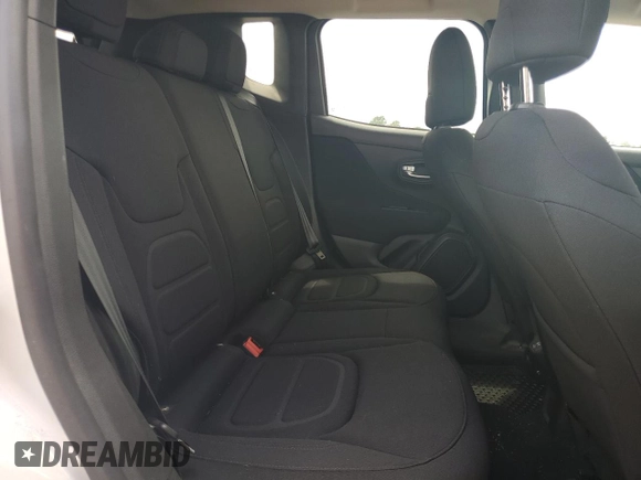 2020 Jeep Renegade Latitude with VIN ZACNJBBB2LPL39688, listed as a Copart auction lot 61492495 with 76,857 mi miles and Salvage title. Bid and sale history available at DreamBid. Image 11.