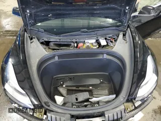 2019 Tesla Model 3 Mid Range z VIN 5YJ3E1EA4KF310792, wystawiony jako Copart lot #53031595 z przebiegiem 99 799 mil mil oraz Szkody całkowita. Historia ofert i sprzedaży dostępna na DreamBid. Obrazek 11.