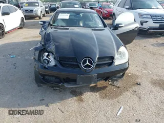 2006 Mercedes-Benz SLK 280 z VIN WDBWK54F36F120962, wystawiony jako IAAI lot #42269968 z przebiegiem 132 752 mil mil oraz . Historia ofert i sprzedaży dostępna na DreamBid. Obrazek 6.