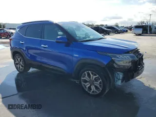 2021 Kia Seltos SX with VIN KNDETCA21M7072840, listed as a Copart auction lot 44395235 with 56,496 mi miles and Salvage Title. Bid and sale history available at carsss.com. Image 4.