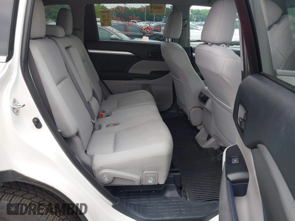 2019 Toyota Highlander LE with VIN 5TDBZRFH5KS929567, listed as a IAAI auction lot 42603356 with 40,368 mi miles and . Bid and sale history available at DreamBid. Image 8.