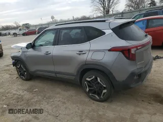 2024 Kia Seltos SX z VIN KNDETCA70R7489997, wystawiony jako Copart lot #49545375 z przebiegiem 25 457 mil mil oraz Szkoda całkowita • Salvage title. Historia ofert i sprzedaży dostępna na DreamBid. Obrazek 2.