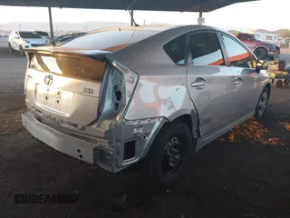 2015 Toyota Prius Four with VIN JTDKN3DU6F0480191, listed as a IAAI auction lot 41584260 with 91,292 mi miles. Bid and sale history available at carsss.com. Image 4.