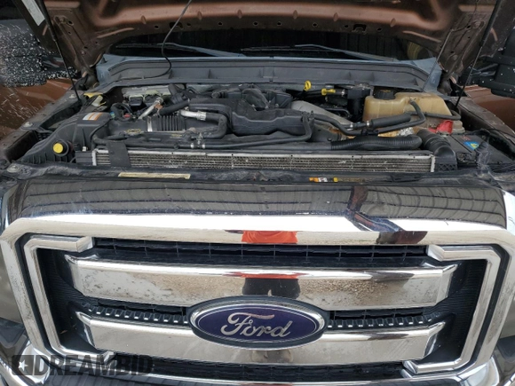 2011 Ford F-250 XL z VIN 1FT7W2BT4BEC56390, wystawiony jako Copart lot #65431725 z przebiegiem 248 268 mil mil oraz Czysty tytuł • Clean title. Historia ofert i sprzedaży dostępna na DreamBid. Obrazek 11.