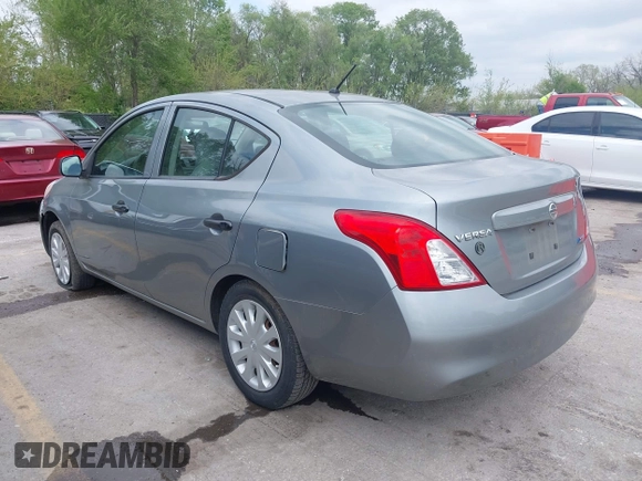 2012 Nissan Versa SV with VIN 3N1CN7APXCL825492, listed as a IAAI auction lot 42052119 with 130,300 mi miles. Bid and sale history available at carsss.com. Image 3.