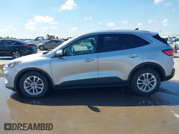 2020 Ford Escape SE z VIN 1FMCU0G67LUA92888, wystawiony jako IAAI lot #42354088 z przebiegiem 77 175 mil mil oraz . Historia ofert i sprzedaży dostępna na DreamBid. Obrazek 15.