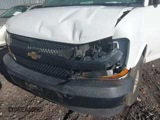 2020 Chevrolet Express Cargo with VIN 1GCWGAFPXL1145075, listed as a IAAI auction lot 41215528 with 115,466 mi miles and . Bid and sale history available at DreamBid. Image 6.