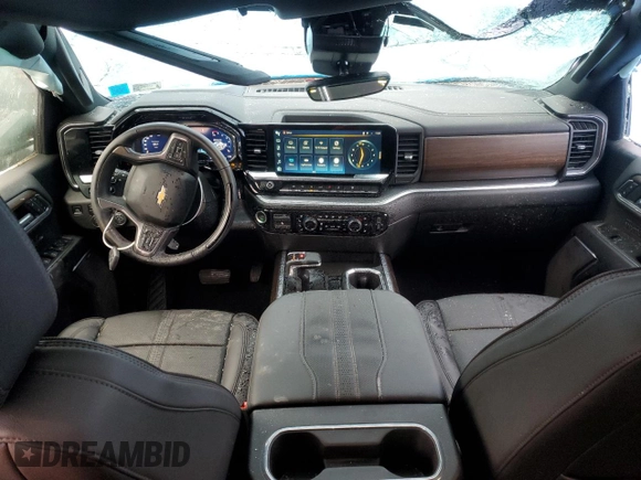 2024 Chevrolet Silverado 1500 High Country with VIN 1GCUDJE82RZ371342, listed as a Copart auction lot 84446434 with 9,839 mi miles and Salvage Title. Bid and sale history available at DreamBid. Image 8.