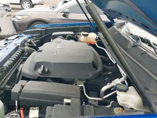 2018 Chevrolet Colorado 4WD Work Truck z VIN 1GCGTBEN3J1298982, wystawiony jako IAAI lot #42965684 z przebiegiem 114 673 mil mil oraz . Historia ofert i sprzedaży dostępna na DreamBid. Obrazek 20.