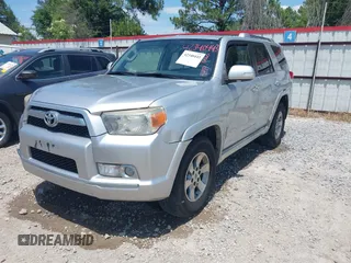 2013 Toyota 4Runner SR5 with VIN JTEZU5JR4D5050331, listed as a IAAI auction lot 42340443 with 220,799 mi miles and . Bid and sale history available at DreamBid. Image 2.