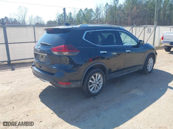 2020 Nissan Rogue SV with VIN KNMAT2MT7LP505640, listed as a IAAI auction lot 41694478 with 63,000 mi miles. Bid and sale history available at carsss.com. Image 4.