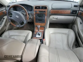 2004 Hyundai XG with VIN KMHFU45EX4A279687, listed as a Copart auction lot 88779975 with 133,536 mi miles and Salvage Title. Bid and sale history available at carsss.com. Image 8.