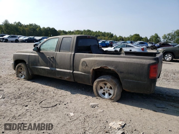 2008 Dodge Dakota z VIN 1D7HW32K58S571930, wystawiony jako Copart lot #69245074 z przebiegiem Nie podano mil oraz Szkoda całkowita • Salvage title. Historia ofert i sprzedaży dostępna na DreamBid. Obrazek 2.