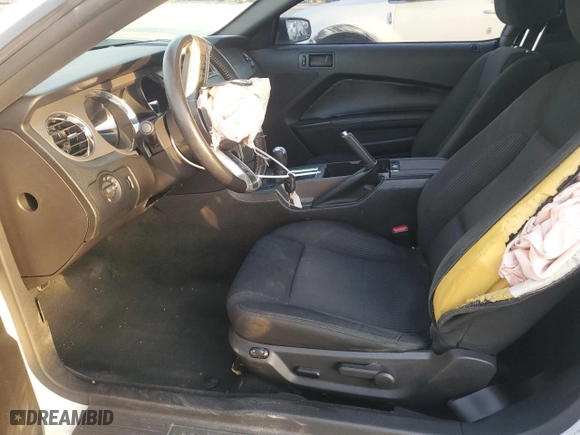 2013 Ford Mustang V6 with VIN 1ZVBP8AM0D5261123, listed as a Copart auction lot 77104224 with 153,446 mi miles and Salvage Title. Bid and sale history available at carsss.com. Image 7.