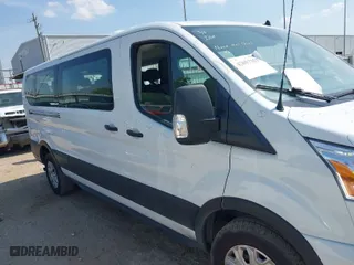 2022 Ford Transit Passenger Wagon XL with VIN 1FBAX2Y82NKA44247, listed as a IAAI auction lot 42057353 with 76,941 mi miles. Bid and sale history available at carsss.com. Image 13.