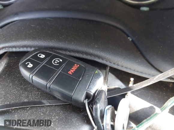 2020 Jeep Renegade Limited with VIN ZACNJAD18LPL69647, listed as a IAAI auction lot 42435120 with 62,767 mi miles and . Bid and sale history available at DreamBid. Image 11.