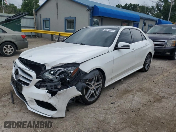2014 Mercedes-Benz E 350 Luxury with VIN WDDHF8JB9EB042846, listed as a Copart auction lot 59943385 with 124,002 mi miles and Salvage title. Bid and sale history available at DreamBid. Image 1.