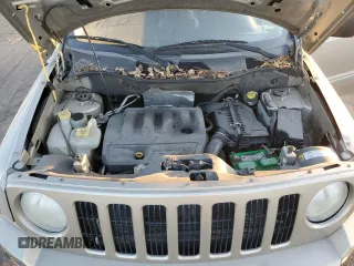 2010 Jeep Patriot Limited with VIN 1J4NF4GB8AD551154, listed as a Copart auction lot 44449995 with 155,814 mi miles and Clean Title. Bid and sale history available at carsss.com. Image 12.