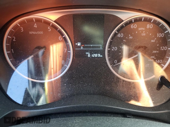 2019 Nissan Kicks S with VIN 3N1CP5CU3KL528984, listed as a Copart auction lot 47697585 with 61,289 mi miles and Salvage Title. Bid and sale history available at carsss.com. Image 9.