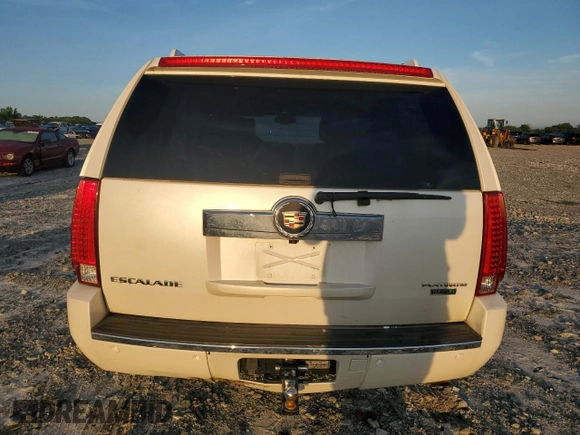 2010 Cadillac Escalade z VIN 1GYUCKEF1AR285882, wystawiony jako Copart lot #84595804 z przebiegiem 225 775 mil mil oraz Nie do naprawy • Non repairable. Historia ofert i sprzedaży dostępna na DreamBid. Obrazek 6.