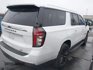 2022 Chevrolet Suburban LT with VIN 1GNSKCKD2NR174442, listed as a IAAI auction lot 41902034 with 41,120 mi miles. Bid and sale history available at carsss.com. Image 4.