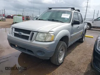 2002 Ford Explorer Sport Trac Value z VIN 1FMZU67E02UB39679, wystawiony jako IAAI lot #42067042 z przebiegiem 237 171 mil mil oraz . Historia ofert i sprzedaży dostępna na DreamBid. Obrazek 2.