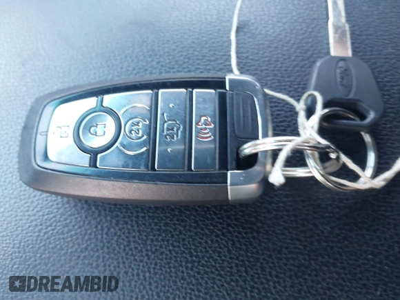 2019 Ford Explorer XLT z VIN 1FM5K8D83KGA27455, wystawiony jako IAAI lot #42468757 z przebiegiem 36 109 mil mil oraz . Historia ofert i sprzedaży dostępna na DreamBid. Obrazek 11.