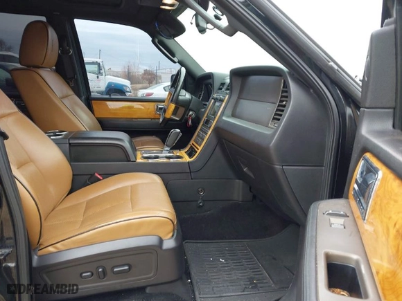 2012 Lincoln Navigator with VIN 5LMJJ2J50CEL05439, listed as a IAAI auction lot 41516644 with 173,183 mi miles. Bid and sale history available at carsss.com. Image 5.