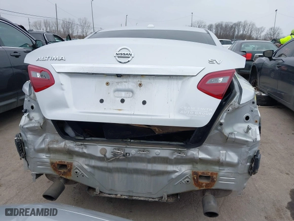 2018 Nissan Altima 2.5 SL with VIN 1N4AL3AP9JC199760, listed as a IAAI auction lot 41449452 with 130,233 mi miles. Bid and sale history available at carsss.com. Image 16.